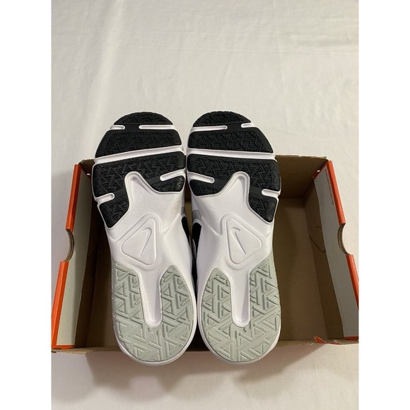New Mens Size 12 White Black Nike Legend Essential 2 Training Shoes CQ9356 002 main image 4